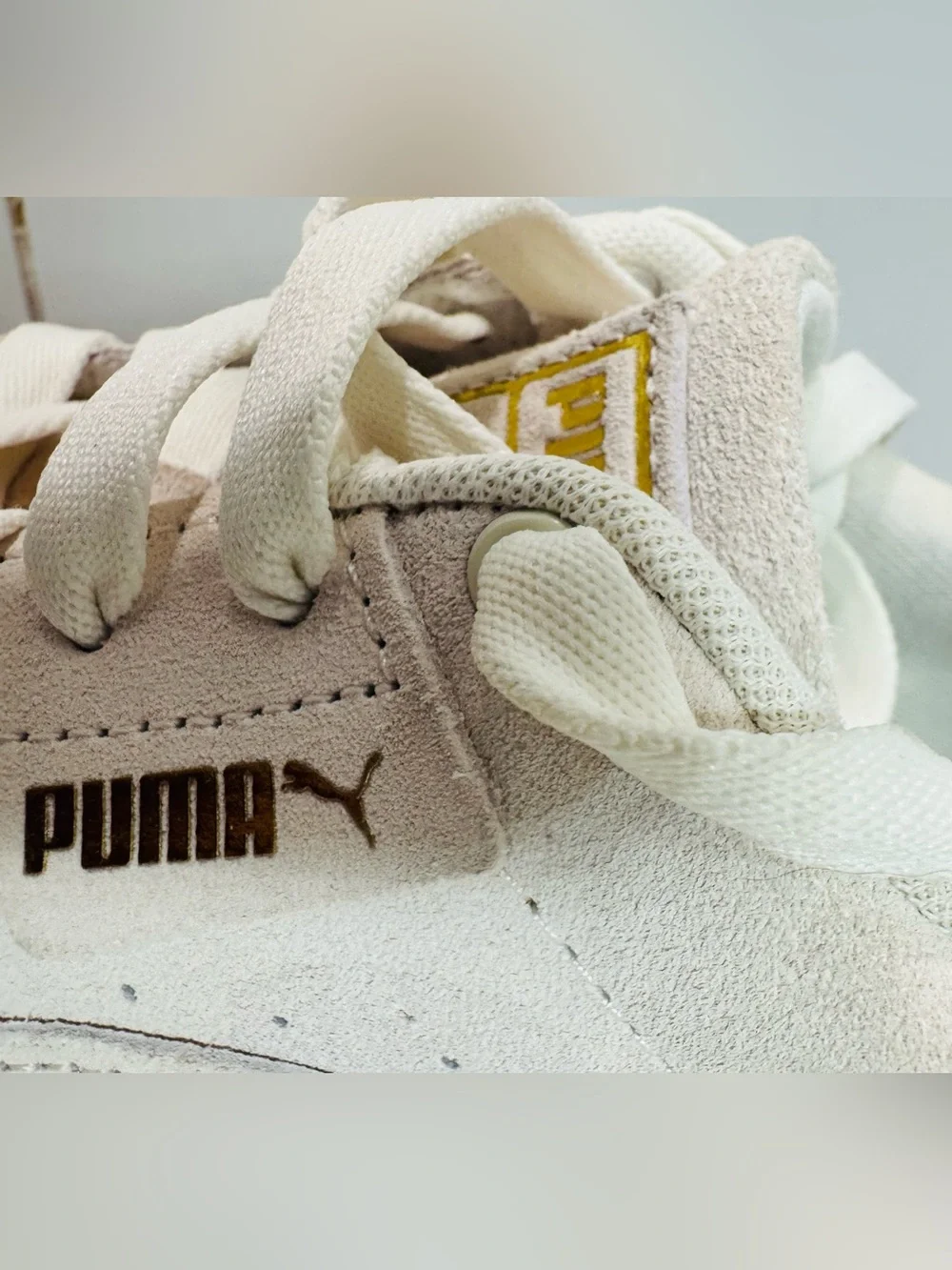 Puma Mayze Stack Luxe Platform Sneakers Cream Suede Gum Sole Women’s US 8